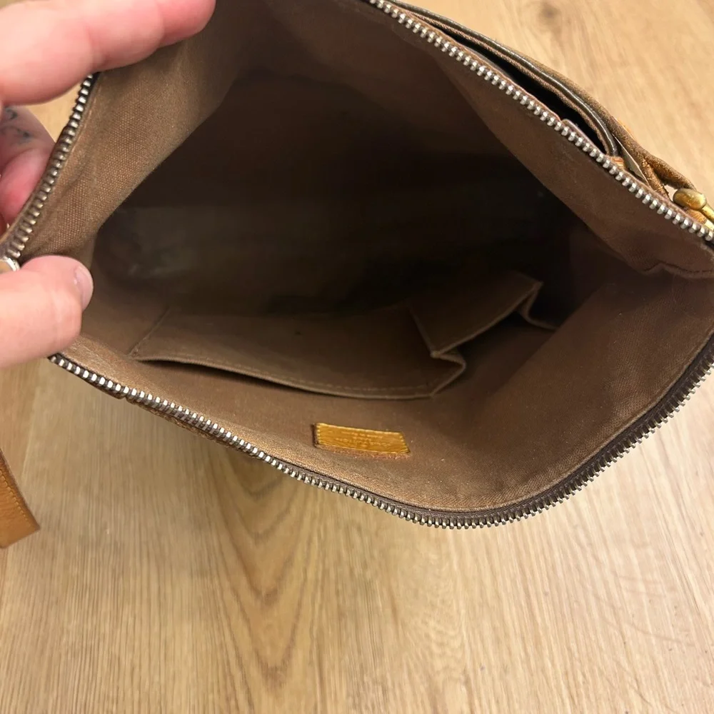 Authentic Louis Vuitton Odeon MM - discontinued style! - Picture 6 of 8